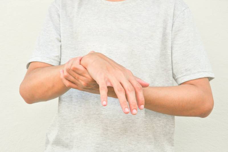 ipotonia muscolare adulti cause